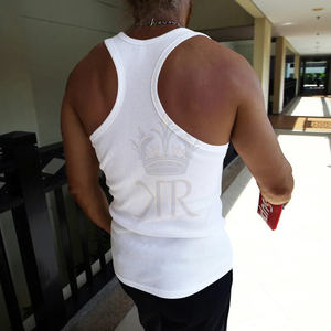 เสื้อกล้ามออกกำลังกายผู้ชาย ผ้าฝ้ายถัก 100% ระบายอากาศดี ทรงเข้ารูป คอกลม พิมพ์ลาย สำหรับเล่นกล้าม - Product Image 1