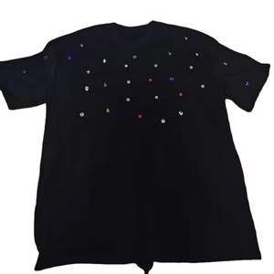 T-shirt Homme Oversize Streetwear Luxe Métallique Respirant Séchage Rapide en Polyester/Coton avec Strass Argentés Personnalisés - Product Image 1