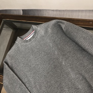 Pull-over à col rond de haute qualité en éponge française OEM pour hommes pulls en tricot uni personnalisés pour hommes fabricant de pulls - Product Image 3