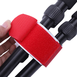 Sangles <span class=keywords><strong>de</strong></span> transport <span class=keywords><strong>de</strong></span> <span class=keywords><strong>ski</strong></span> à boucle et crochet réglables OEM avec rembourrage en EVA pour transporter des planches <span class=keywords><strong>de</strong></span> <span class=keywords><strong>ski</strong></span> Accessoires <span class=keywords><strong>de</strong></span> sports d'hiver - Product Image 5