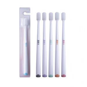 Brosse à dents manuelle à poils ultra-fins Fresh <span class=keywords><strong>Macaron</strong></span> avec manche en plastique et poignée antidérapante pour usage domestique - Product Image 1