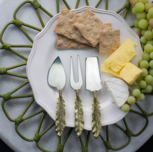 Juego de cuchillos de queso de acero inoxidable hechos a mano de calidad superior con mango de pluma chapado en oro a precio asequible - Product Image 3