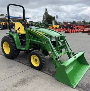 Tracteur agricole 3038E de 25 CV à transmission par engrenages avec moteur et pompe - Product Image 1