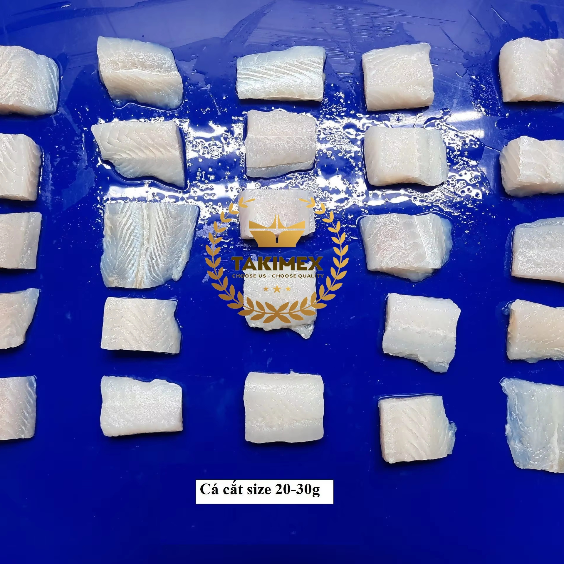 Дешевая цена, продукт IQF Pangasius Sutchi, хорошо обрезанный без коживых костей, без красного мяса, 25/35 г, оптом, 6 кг, морепродукты TAKIMEX, Вьетнам