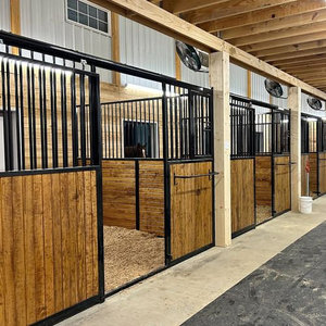 Seepoem Durable 4m * 4m Noir Métal En <span class=keywords><strong>Bois</strong></span> Cheval Stable 12ft * 12ft Cheval Box avec Bonne Ventilation Nouvel État Cheval <span class=keywords><strong>Abri</strong></span> - Product Image 2