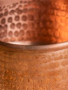 Ensemble de 2 bols en cuivre martelé à la main Tambat, bols ronds en cuivre massif, faits à la main, décoratifs et de service - Product Image 5