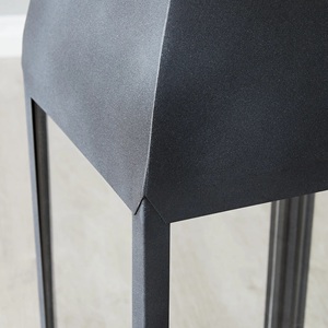 โคมไฟโลหะสีดำและสีทองหรูหรามีด้านแก้วเหมาะสำหรับการจัดแสดงเทียนการตกแต่งบ้านการเน้นแสงกลางแจ้งในร่ม - Product Image 3