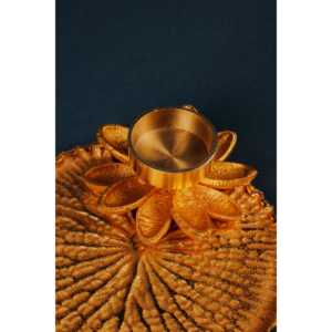 Thali Dorado para Pooja con Lámparas de Aceite, Set de Accesorios para Festivales y Rituales - Product Image 2