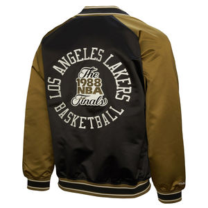 Chaqueta Bomber Varsity de satén teñido sólido de invierno unisex personalizada con cuello levantado, cierre de un solo botón, logotipo del equipo bordado - Product Image 3