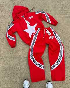 ชุดวอร์ม OEM แบบกำหนดเอง เสื้อฮู้ดดี้และกางเกงขาสั้นผู้ชาย ขายส่ง ชุดวอร์มผู้หญิงแบบกำหนดเอง ชุดขาสั้นสำหรับผู้ชาย ชุดออกกำลังกาย - Product Image 4