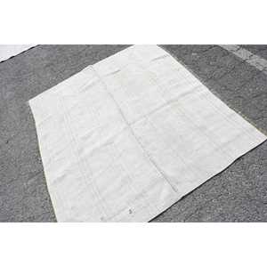พรมวินเทจ ขนาด 5.6x4.7 ฟุต พรมลายสัตว์สีขาว - Product Image 2