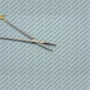 Portaagujas Micro TC Ryder de 7 Pulgadas con Mordazas Finas Serradas de 1.5 mm, Precisión Quirúrgica Manual, Certificado CE, Uso en Cirugía General - Product Image 6