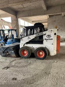 מעמיס זחלי משומש מדגם Racoon HT65A עם אביזר מטאטא, מעמיס דיזל משומש, מעמיס זחלי Racoon 3 טון מיני למכירה - Product Image 6