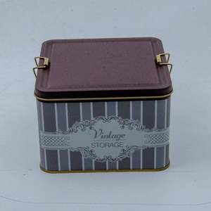 Caja de almacenamiento de metal cuadrada de 2.5L, 158x158x110mm con cierre de alambre y tapa transparente, suministros para manualidades elegantes - Product Image 2