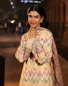 AJM Trade House 5577 Designer ethnique pakistanais femmes Salwar costumes soie formelle et Georgette lourde pour les fêtes - Product Image 4