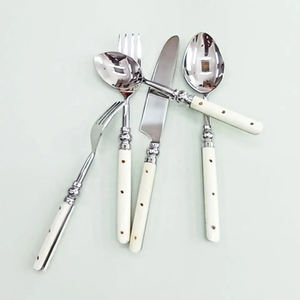 Ensemble d'ustensiles de table design, élégant, en acier inoxydable, cuillère, fourchette, couteau, collection parfaite pour la maison moderne et les restaurants - Product Image 4