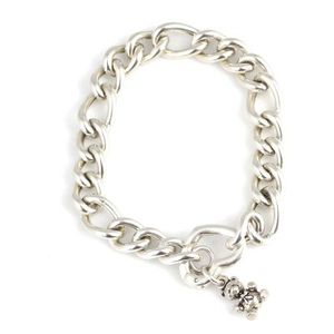 สร้อยข้อมือเงินแท้ 925 ดีไซน์หัวใจแบบล็อค ลายฟิกาโร่ - Product Image 1