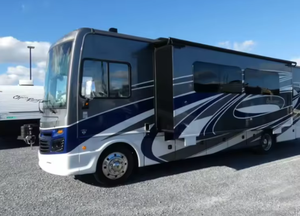 Autocaravanas Usadas 2023 2022 2024 Sin Daños, Fleetwood Bounder Clase 35K, Amplias y con Aire Acondicionado para Viajes Familiares - Product Image 4
