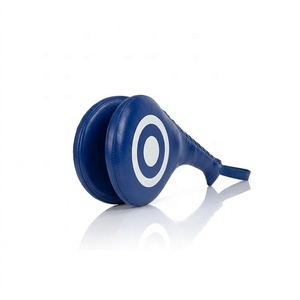 Mitaines de boxe Fairtex de haute qualité, personnalisées, durables, confortables, avec une prise en main optimale, en cuir véritable, rembourrage en mousse, pour MMA et boxe. - Product Image 2