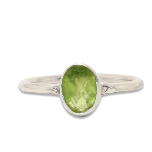 Bague en pierres précieuses péridot naturel de qualité supérieure bague faite à la main 925 bijoux en argent Sterling prix d'usine en gros bagues minimalistes - Product Image 1