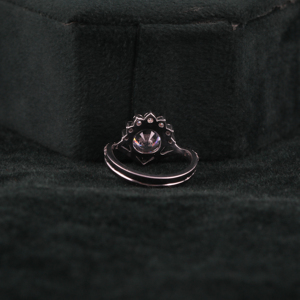 แหวนหมั้นเพชรแบบตัดกลม14KT ทองคำที่ผ่านการรับรอง IGI ได้รับการรับรองจากห้องปฏิบัติการของขวัญที่สมบูรณ์แบบของเธอสำหรับวันเกิด - Product Image 3