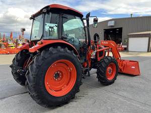 Tractor 2022 M5-111HDC24-1: Máquina Utilitaria de Alto Rendimiento con Comodidad Avanzada - Product Image 2