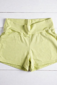 กางเกงโยคะลำลอง กางเกงขาสั้นยืดได้สบาย เอวสูง น้ำหนักเบา ระบายอากาศได้ดี ชุดออกกำลังกายสำหรับทุกวัน - Product Image 4