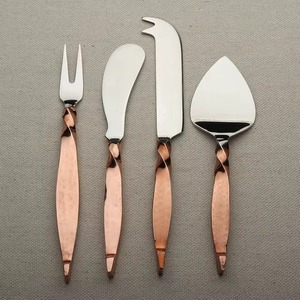 ชุดเซิฟเวอร์ชีสโลหะสุดหรูมีดหั่นชีสมีดสแตนเลสสำหรับตกแต่งในห้องครัวและงานเลี้ยง - Product Image 1