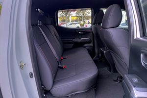 TOYOTA TACOMA TRD SPORT DOBLE CABINA 2017 USADA (LHD/RHD) - Product Image 5