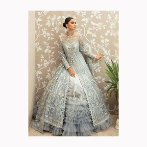 Impresionante nuevo conjunto de Lehengha Choli bordado de terciopelo granate nupcial con Dupatta modelado en seda y modal - Product Image 5