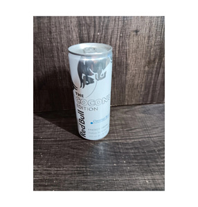 Red Bull Energy Drink Édition Noix de Coco et Baies, 12 canettes de 250 ml, contient 2 mg de vitamine B6 par 100 ml pour soutenir la fonction immunitaire - Product Image 6