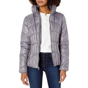 Veste d'hiver pour femmes de qualité supérieure, capuche zippée respirante, conception de logo, doudoune en nylon et coton haut de gamme avec option de taille supérieure - Product Image 4