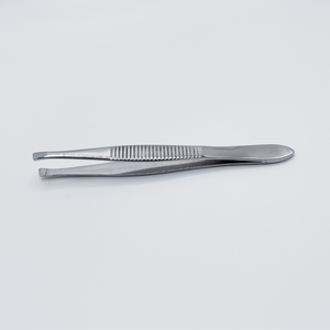 Pinzas para cejas de acero inoxidable de alta calidad con punta inclinada Producto de belleza y cuidado personal para niñas - Product Image 1