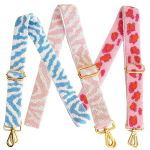 Sangle de sac brodée de lettres personnalisées Maddie, fleurs colorées, large bandoulière, fermoir argenté par glowin fashion - Product Image 2