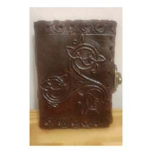 Cuadernos de Estilo Simple Hechos a Mano de la Mejor Calidad, Tamaño A5, Cubierta de Cuero de Terciopelo Vintage, Encuadernación Cosida, Diario - Product Image 1