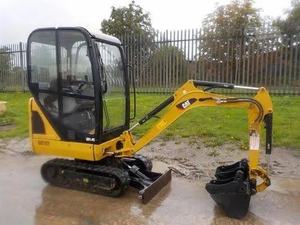 Miniexcavadora Hitachi ZX30 Usada a Bajo Precio, 22 Toneladas, Incluye Motor, Caja de Cambios y Componentes Principales - Product Image 3