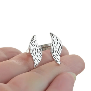 Servilletero de diseño de aluminio martillado único, diseñador hecho a mano para decoración de mesa, el mejor precio al por mayor pulido - Product Image 2