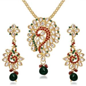 Kriaa verde austriaco piedra y Kundan joyería fina colgante conjunto - Product Image 1