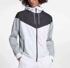 Nouvelle veste à capuche à la mode pour hommes, sports de plein air, coupe-vent softshell à capuche, vestes coupe-vent en polyester personnalisées - Product Image 1