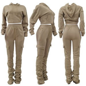 Ensemble de survêtement court en coton 2 pièces pour femme Pantalon de survêtement et sweat à capuche empilés grande taille pour l'hiver - Product Image 3