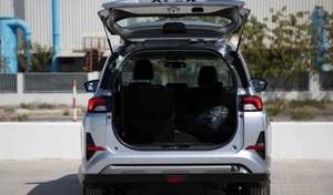 2025 Toyo Ta Veloz GX 1.5L moteur à essence Premium automatique tout neuf argent foncé intérieur sièges en cuir voitures d'occasion I-Force Max - Product Image 5