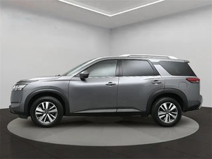 Nissan Pathfinder SL 2022, Volante a la Izquierda, 8 Asientos, Emisión Euro IV - Product Image 2