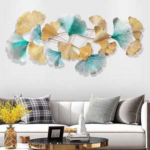 อุปกรณ์ตกแต่งผนังโลหะรูปใบแปะก๊วยสีทองหรูหราสำหรับตกแต่งผนังบ้านสไตล์โมเดิร์นแขวนโลหะตกแต่งผนัง - Product Image 1