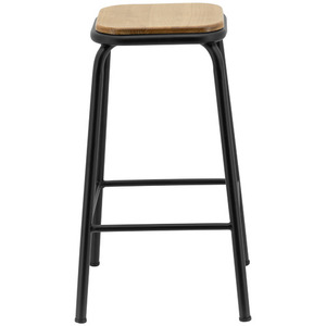 เก้าอี้บาร์คุณภาพสูงทำจากโครงเหล็กสีดำและติดตั้งที่นั่งไม้สักธรรมชาติสำหรับทั้งภายในและภายนอกอาคาร - Product Image 5