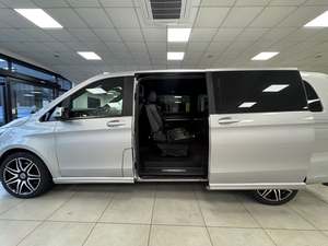 UTILISÉ LHD/RHD 2019 MER CE DES-BENZ V-CLASS 2.0D V300D AMG LINE - Product Image 4