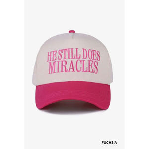 Casquette ethnique fuchsia « Il fait encore des miracles » - Product Image 1