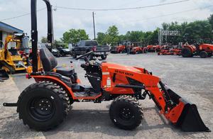 Tracteur compact Bad Boy 1025, moteur diesel de 25 CV avec transmission intégrale 4x4, tracteur utilitaire pour travaux agricoles, aménagement paysager, construction - Product Image 3