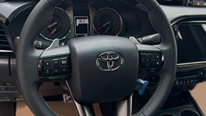 Pickup 2023 TOYO_TA HILUX DC GR SPORT 2.8L V6 de seconde main propre - Product Image 2