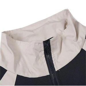 Chaqueta de fútbol retro con cremallera personalizada con chaqueta cortavientos de nailon Softshell ligera en blanco para hombre - Product Image 2