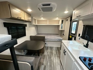 รถบ้าน Jayco Jay F-l-i-g-h-t Slx Sport 170BH รุ่นใหม่ ปี 2026 พร้อมขายแล้ว - Product Image 2